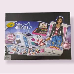Crayola Fashion Superstar Designer Art Set Gift